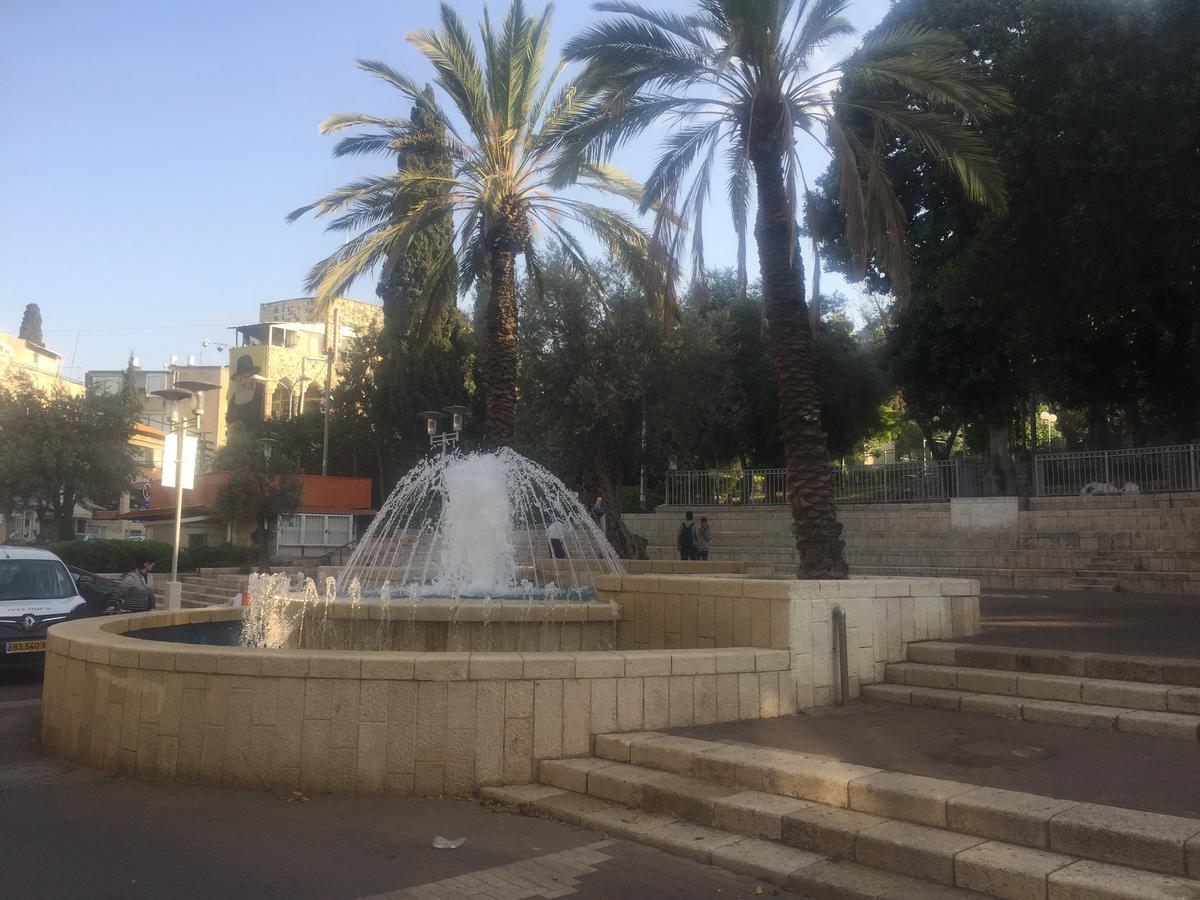 Space Place Haifa Luaran gambar