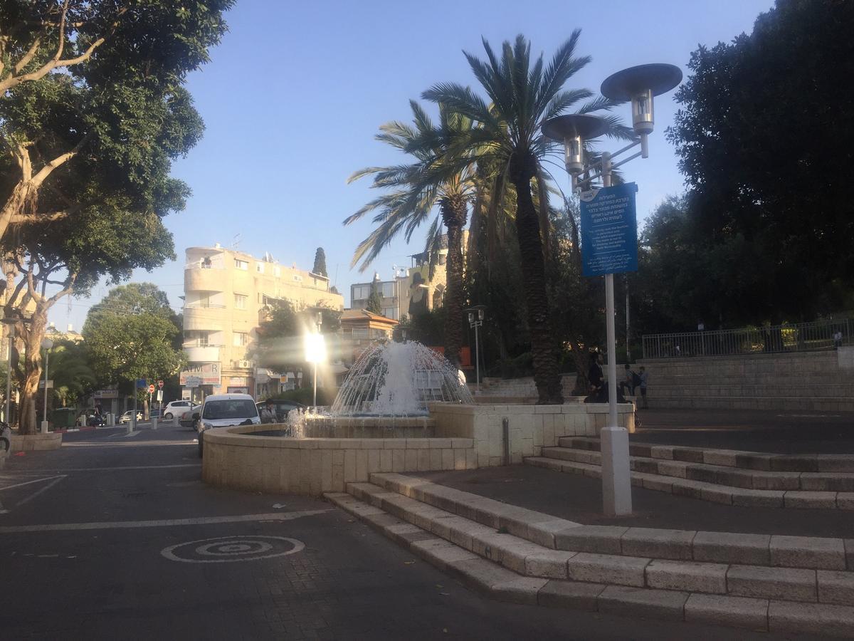 Space Place Haifa Luaran gambar